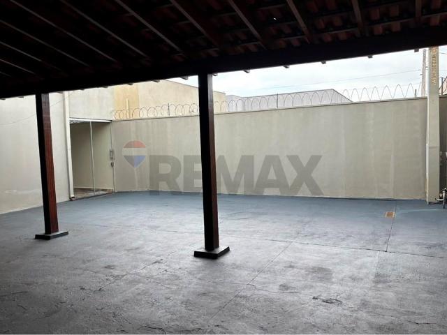 64 Área Útil Casa Alugar, 2 Dormitórios localizado em Jardim Jequitibá, Orlândia, São Paulo, 14622116 | Brasil