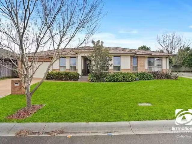 64 Belmont Avenue, Spring Farm, NSW 2570