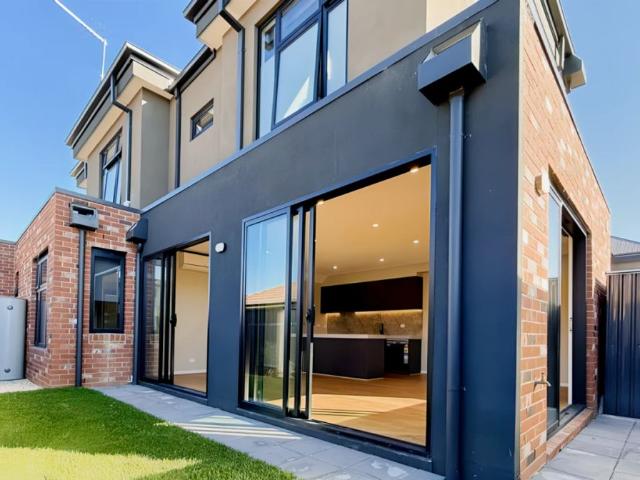 64 Bevan Avenue, Melbourne