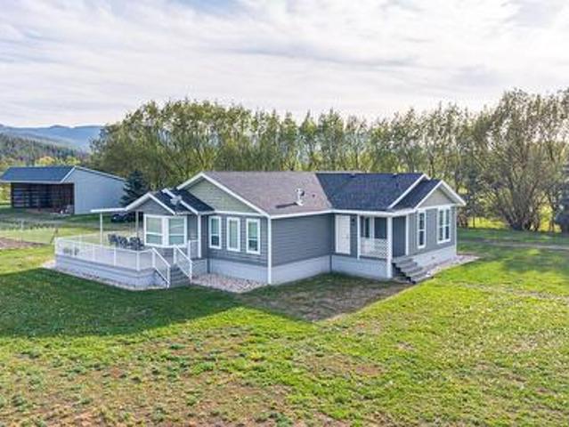 64 Bloom Road, Lumby, BC, V0E 2G7 Luxury House for sale | Listing ID 10378 | Royal LePage Carriage Trade Luxury Properties