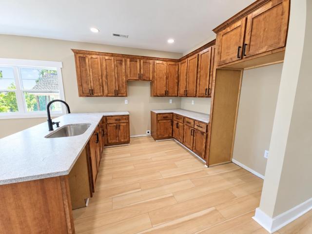 64 Blake Dr