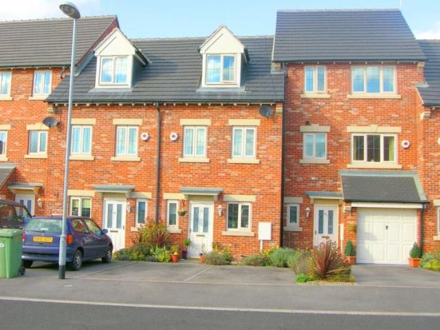64, Burleigh Court Tuxford NG22, 3 bed terraced house to rent, £900 pcm | PrimeLocation