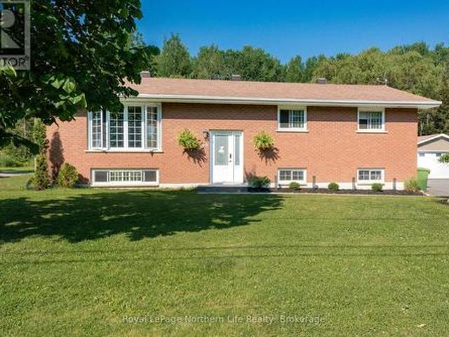 64 Eglington Road S, Callander, ON, P0H 1H0 house for sale | Listing ID X13518 | Royal LePage