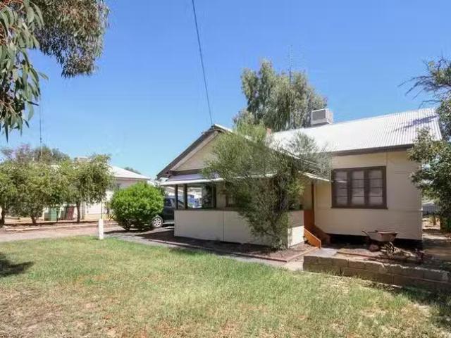 64 Gairdner Street, Northam, WA 6401