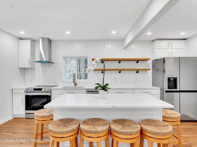 64 Green Island Avenue