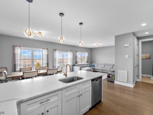64 Halina Ln