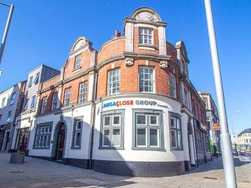 64 Lower Parliament Street. 8 bed townhouse to rent £5,269 pcm £1,216 pw