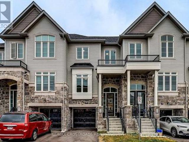 64 Lyall Stokes Circle, East Gwillimbury, ON, L0G 1M0 house for sale | Listing ID N13630 | Royal LePage