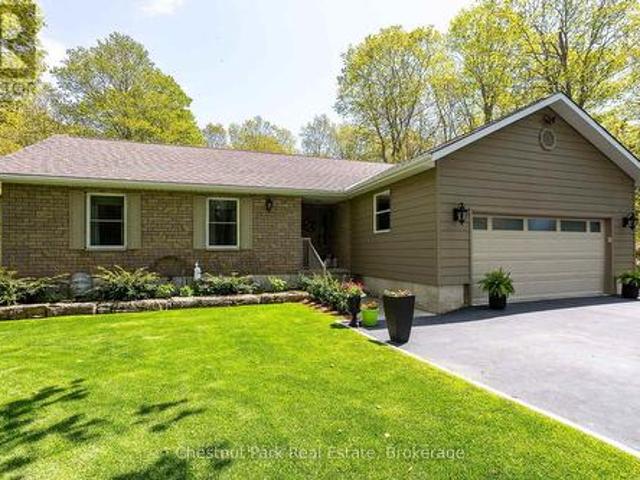 64 Maple Golf Crescent, Northern Bruce Peninsula, ON, N0H 2R0 house for sale | Listing ID X13428 | Royal LePage