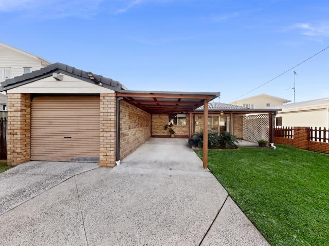 64 Okinja Road, Alexandra Headland