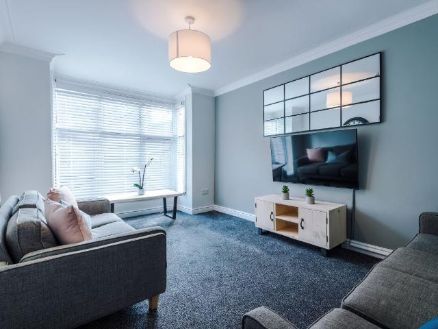 64 Richmond Mount, Leeds LS6, 6 bed property to rent, £628 pppm | PrimeLocation