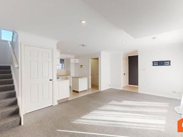 6/4 Robb Street, Belmont NSW 2280