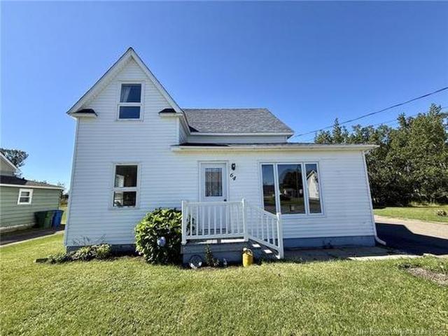 64 Rue Du Pêcheur Nord, Lamèque, NB, E8T 1J5 house for sale | Listing ID NB147007 | Royal LePage