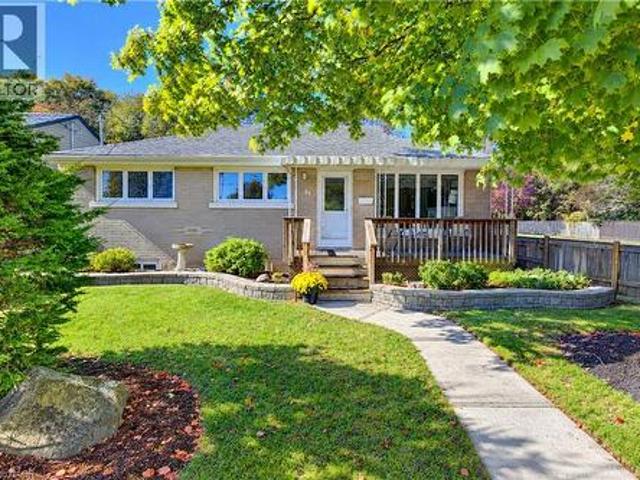 64 Lowrey Avenue S, Cambridge, ON, N1R 4Z8 house for sale | Listing ID 40869 | Royal LePage