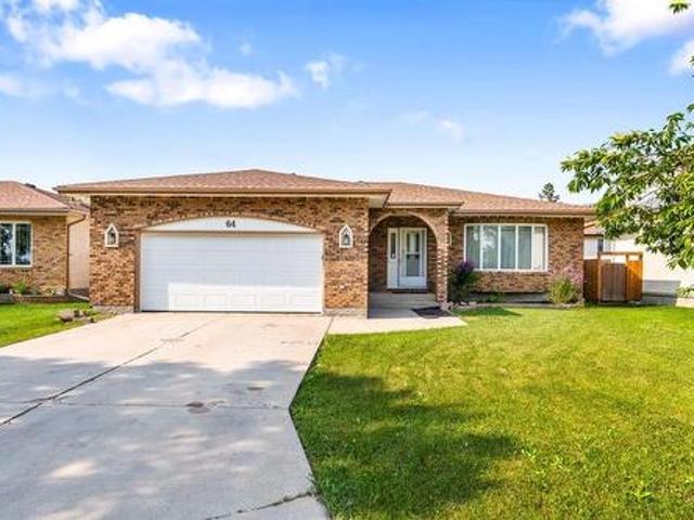 64 Simkin Drive, Winnipeg, MB, R2P 2K5 house for sale | Listing ID 202618 | Royal LePage