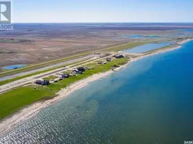 64 Sunset Acres Lane, Last Mountain Lake East Side, SK, S0G 0Z.