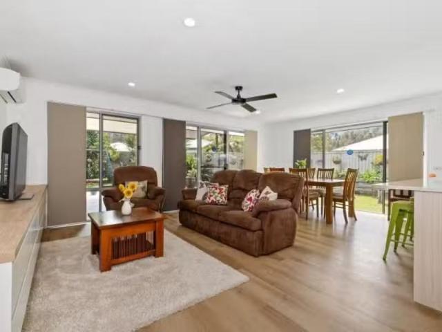 64 Sugar Glider Drive, Pottsville House for rent Listed by Pr.