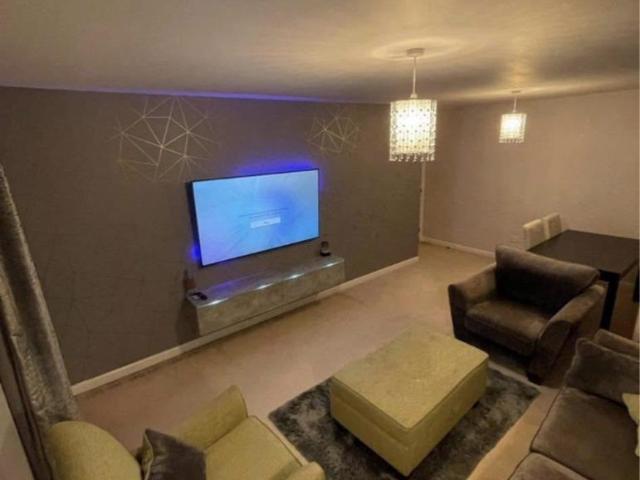 64J Goodhope Park, Bucksburn. 2 bed flat to rent £1,000 pcm £231 pw