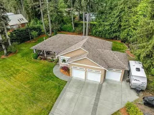 6503 Walker Frontage Rd, Fanny Bay, BC, V0R 1W0 house for sa.