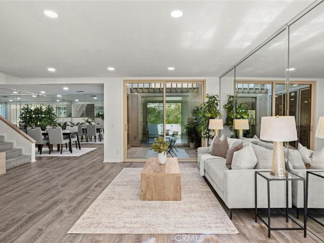 6515 E Circulo Dali