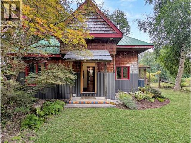 6518 Slocan River Road, Winlaw, BC, V0G 2J0 house for sale | Listing ID 10398 | Royal LePage