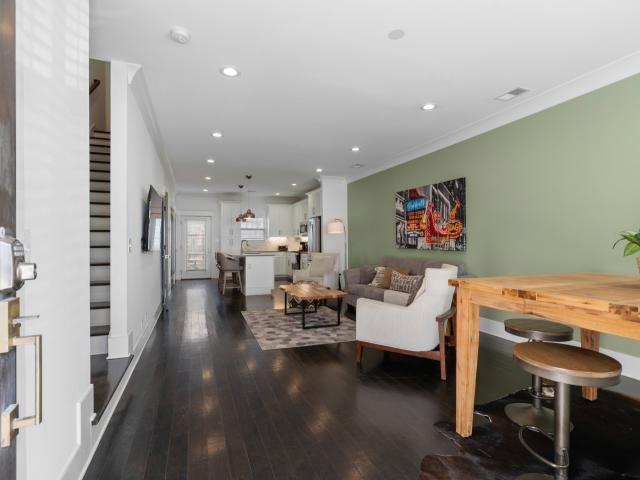 6511 Robertson Avenue # 4