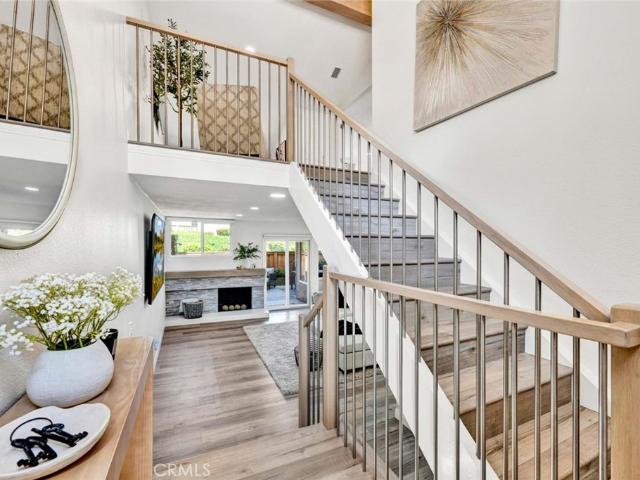 6512 E Camino Vista 6