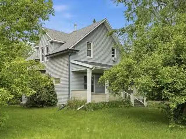 651 10 Avenue, Carstairs, AB, T0M 0N0 house for sale Listin.