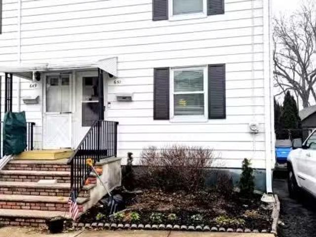 651 Crescent Dr, Bound Brook, NJ 08805 MLS 4015241