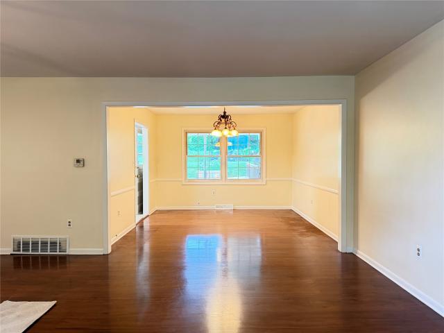 651 MINEO Drive