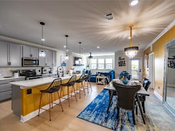 651 N Watters Road 8201