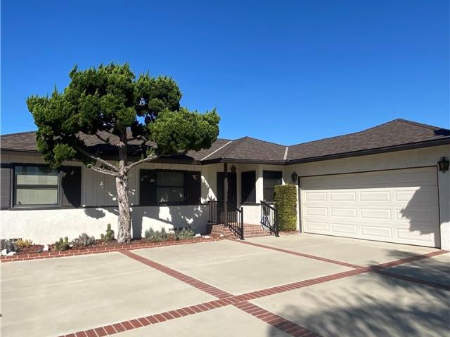 651 S Albertson