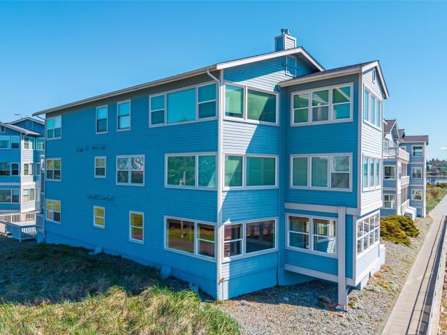 651 SE Bayshore Drive # E102
