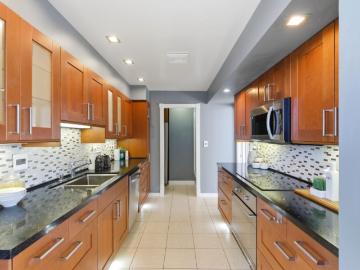 651 Port Drive 208