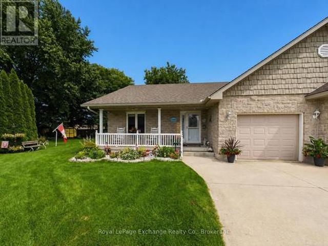 651 Pipers Court, Kincardine, ON, N2Z 0A1 house for sale | Listing ID X13591 | Royal LePage