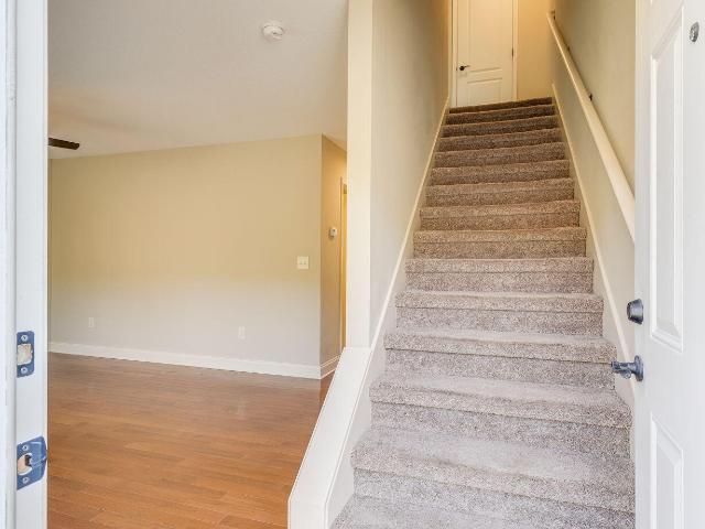 652 Grays Pointe Court