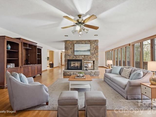 652 Shepherds Creek Road