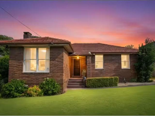 652 Victoria Road, Ermington House for rent Listed by Alan Yu.