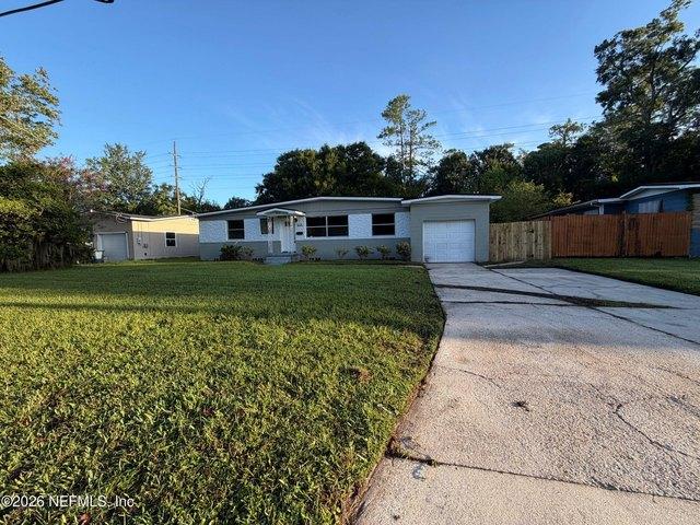 6535 Lou Dr N, Jacksonville, FL 32216
