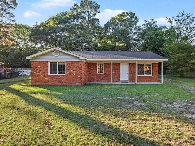 6536 Amanda Cir, Fayetteville, NC 28304