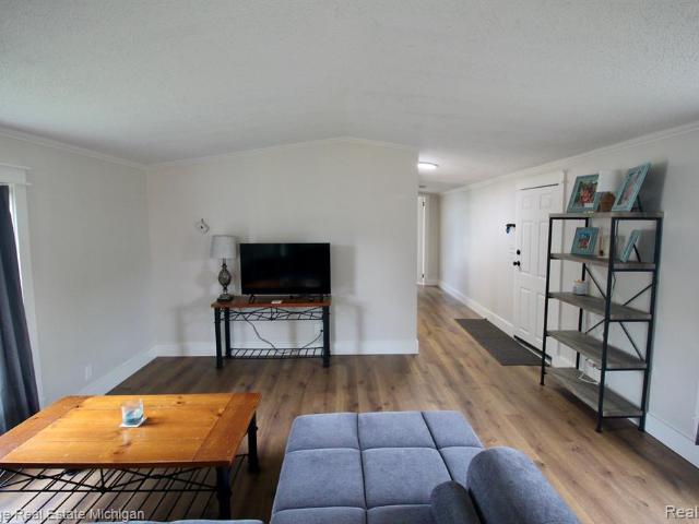 6538 Biscayne