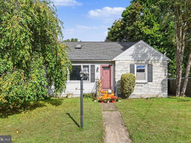 653 Hillside Avenue