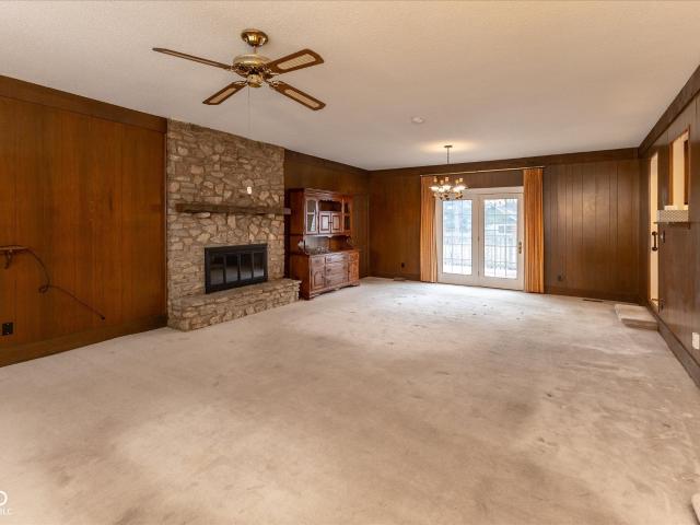 653 Russell Lake W Drive