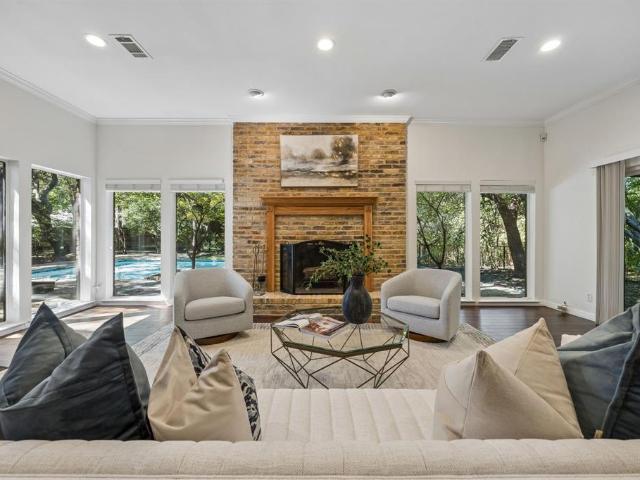 6542 Clearhaven Circle