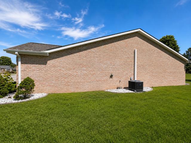 654 Lake Harbor Drive