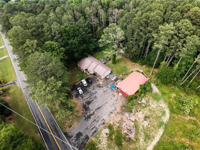 654 Peeples Valley Road NE