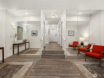 654 W Olympic Place # 203