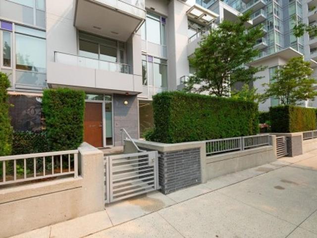 6556 Nelson Avenue, Burnaby, BC, V5H 0G6 townhouse for sale | Listing ID R3153 | Royal LePage