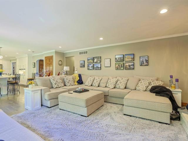 6559 Karincrest Drive