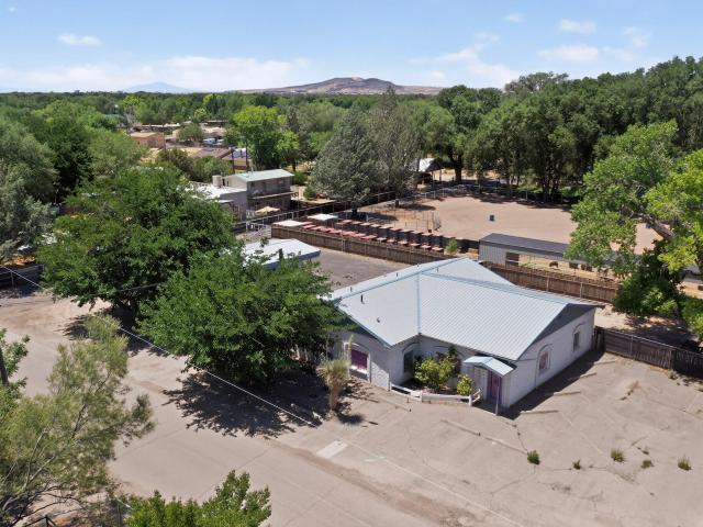 655 Country Lane